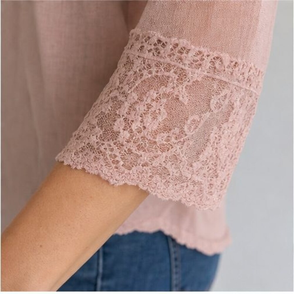 Blush Lace Trim Top - Picture 5 of 6